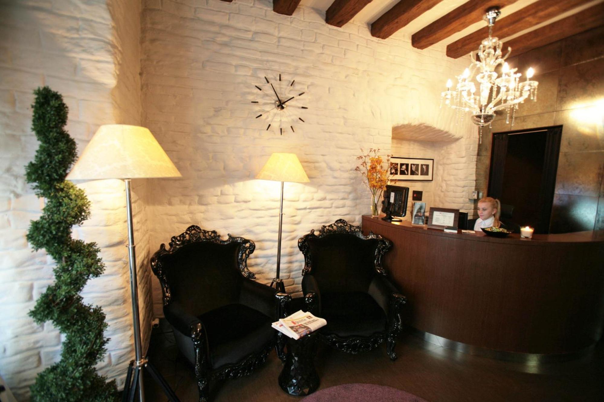 Vanilla Hotel Люблин Екстериор снимка
