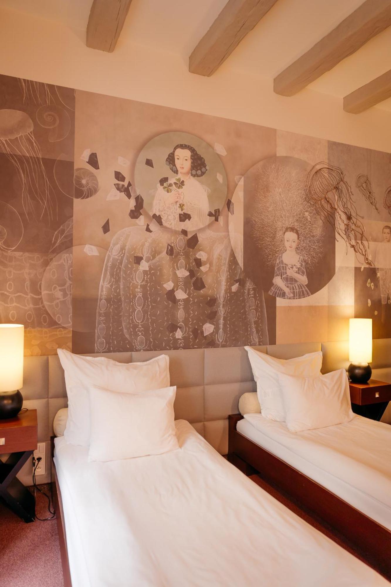 Vanilla Hotel Люблин Екстериор снимка
