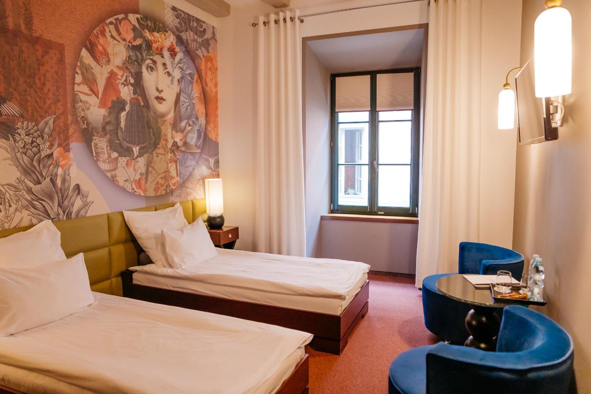 Vanilla Hotel Люблин Екстериор снимка