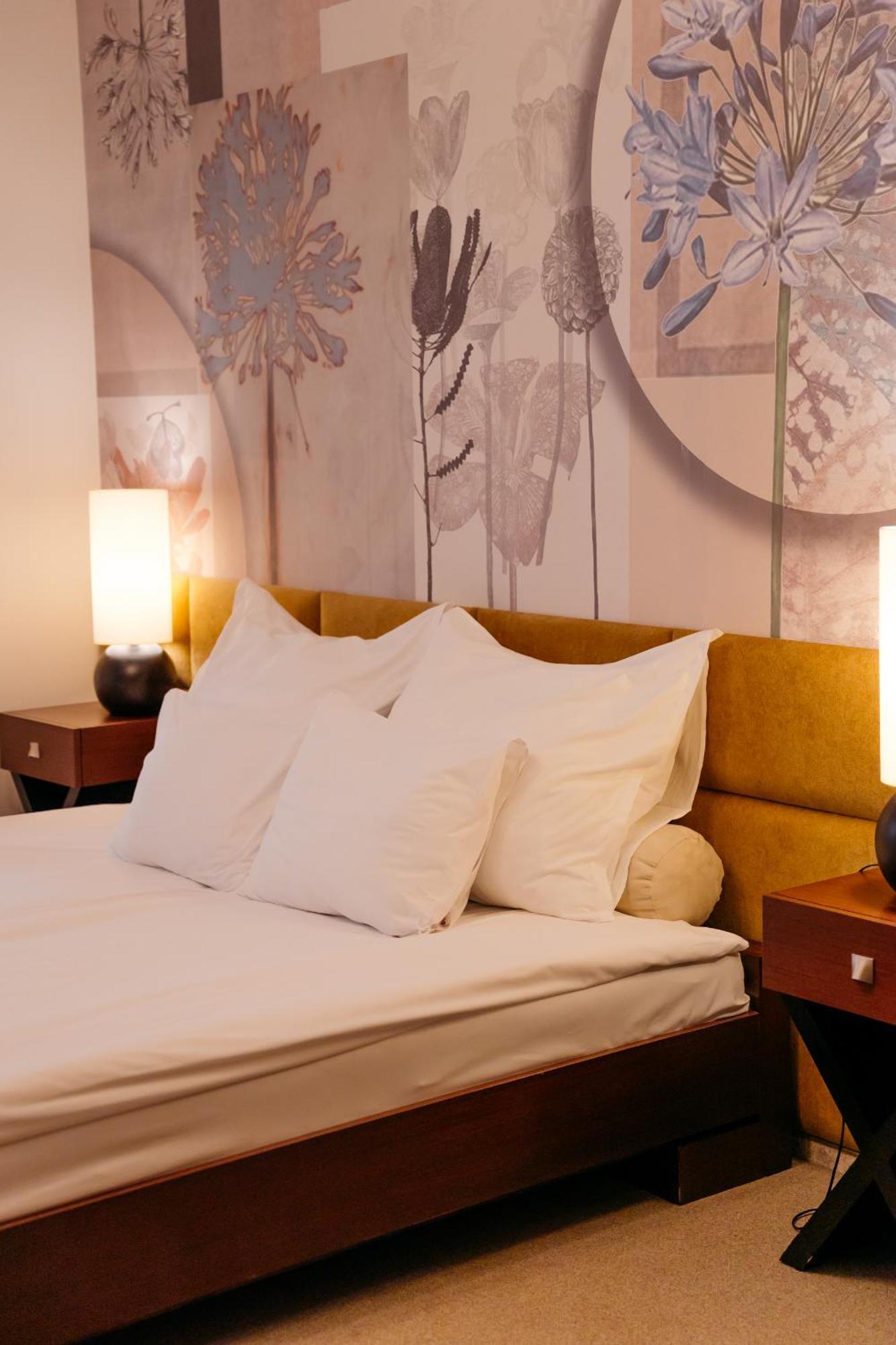 Vanilla Hotel Люблин Екстериор снимка
