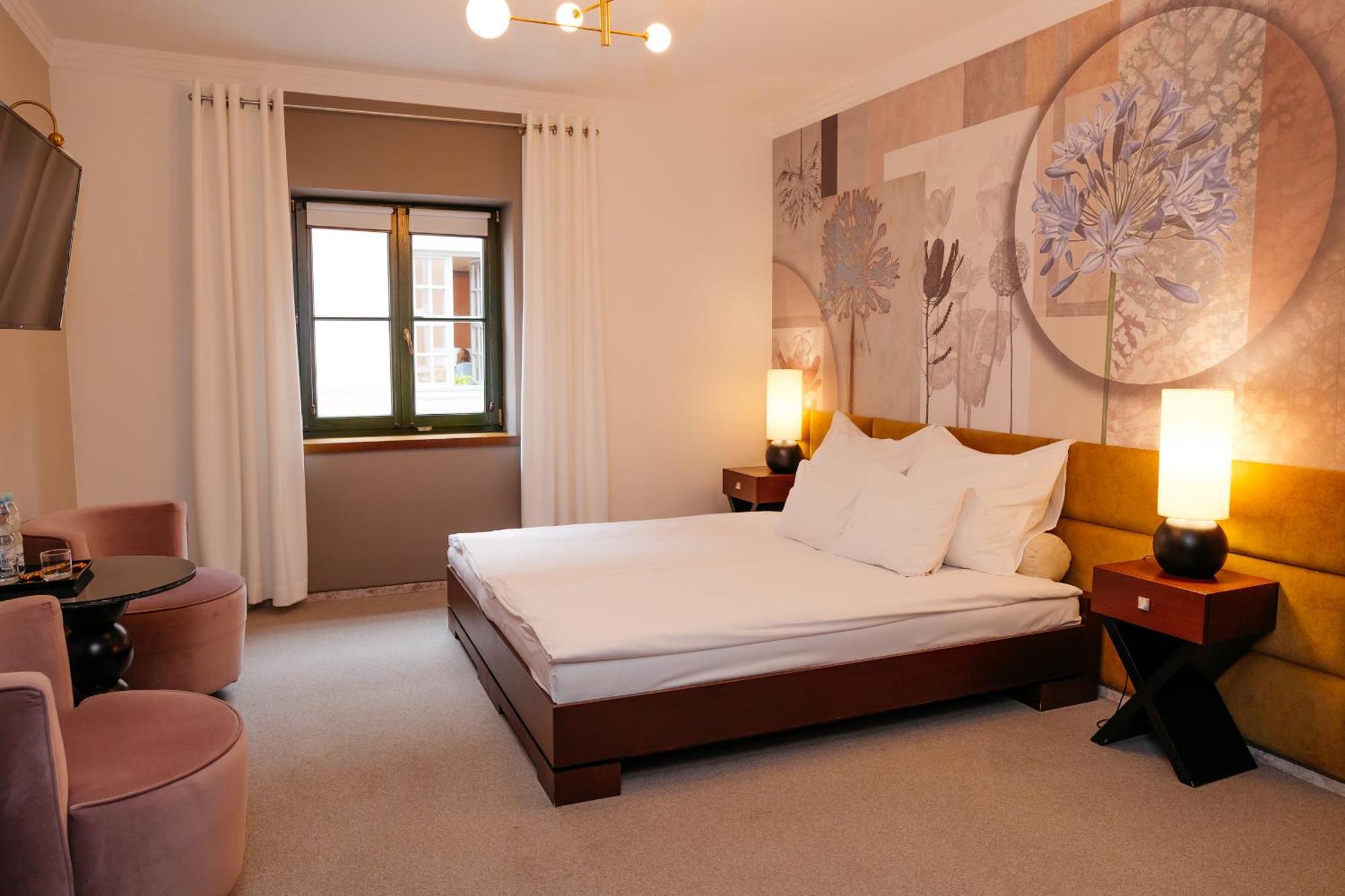 Vanilla Hotel Люблин Екстериор снимка