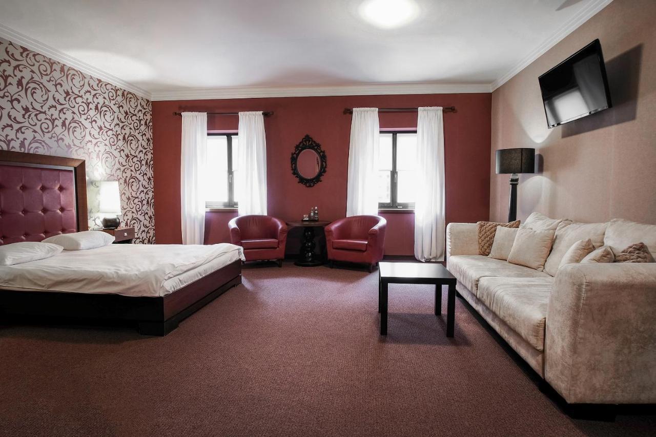Vanilla Hotel Люблин Екстериор снимка
